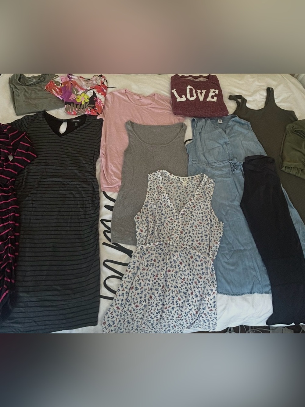 Maternity Lot ~ 14 Items Size Medium/Large